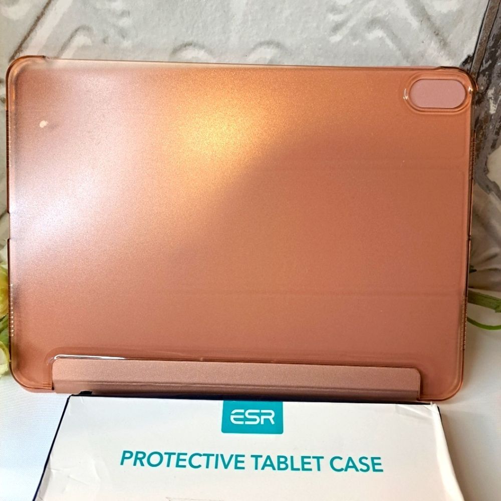 ESR PROTECTIVE TABLET CASE NWOT